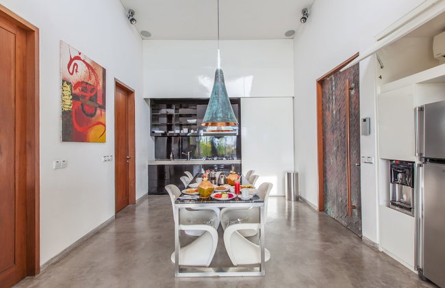 AB Villa & Apartments - Photo 18