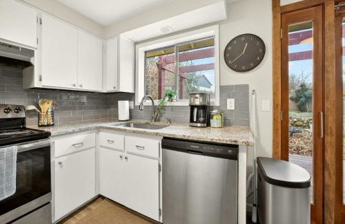 Clearview Comfort- 3BR near Airport! - Foto 16