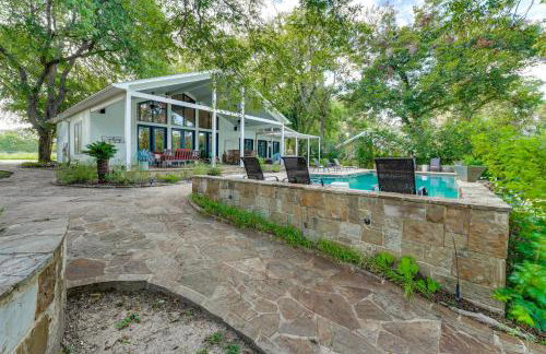 4-Season Boathouse, Hot Tub! Guadalupe River Oasis - Foto 42