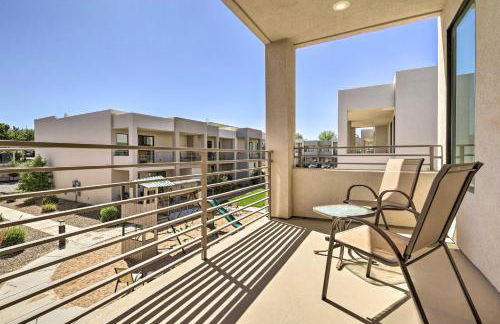 Sunny Resort Townhome and Balcony and Pool Access - Foto 27