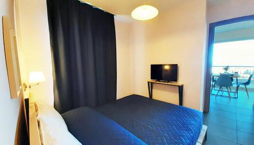 Manos Philoxenia - Foto 3