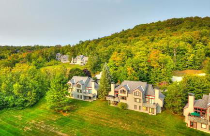 Stratton Mountain Condo with a Hot Tub! Sleeps 12! - Photo 54