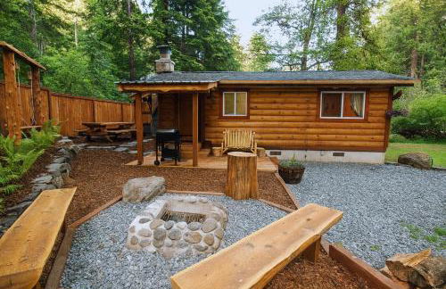 Knotty Shack- Unique Tiny Log Cabin with Hot Tub - Foto 1