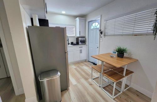 Charming And Cosy, Newly Remodeled St Petersburg - Foto 6