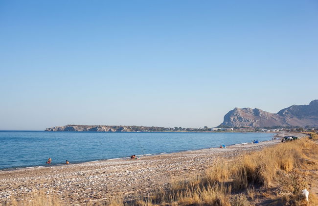 Cozy Family Home Near the Beach - Photo 29