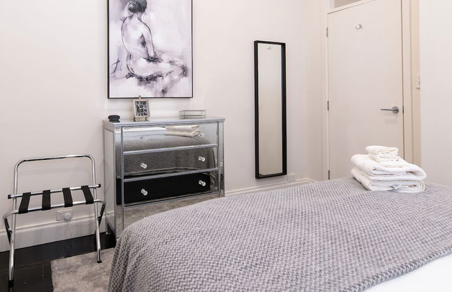 Lovely 2BR Home in Norwood - Foto 11