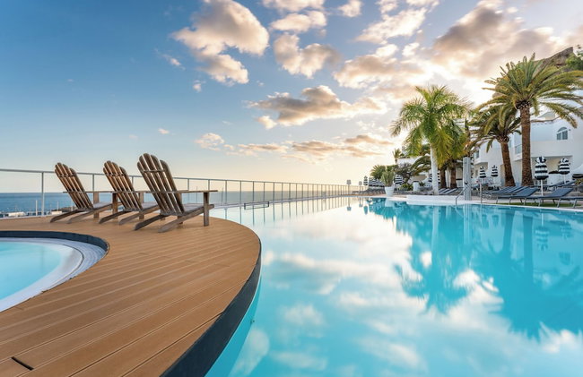 Marina Bayview - Adults Only - Photo 1