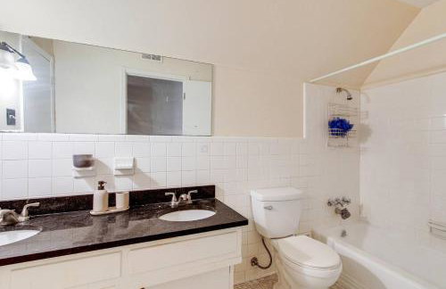 Big Yard • Patio + Grill • Pet Friendly - Foto 24