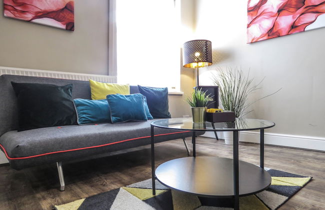 Tudors eSuites Birmingham Townhouse for Contractors - Foto 14