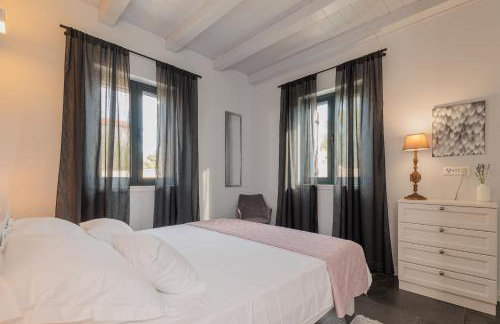 Seafront Villa Adriatica with pool - Photo 31