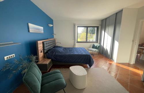 Les Hauts de Locmiquel apartment with private heated pool - Photo 20