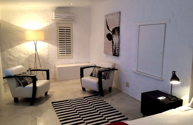 Purple House - Photo 1