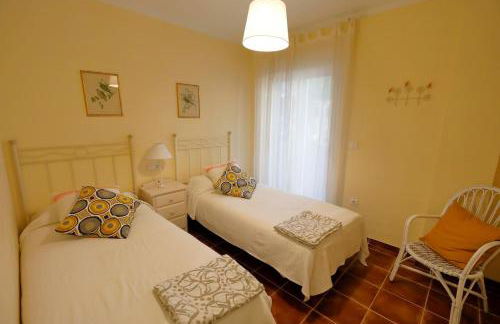 At the center & very close to the Paseo beach, with double garage, renovated and fully equipped apartment - Photo 11