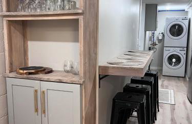 Large Five Bedroom house with outdoor patio with Jacuzzi and television! - Foto 69