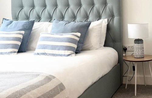 Exceptional 3 bedroom home in Penzance~New~Seaside - Photo 23