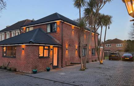 Lux 7 Bedroom residence - Photo 1