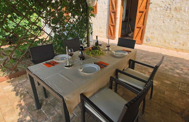 Swim, Savor, and Stroll in Umbria - Foto 32