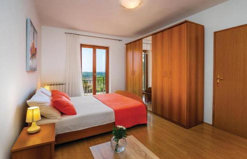 3 Bedroom Cozy Apartment In Nedescina - Foto 23