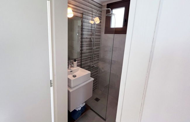 Romance at Villa Dionysos w heated pool - Foto 8