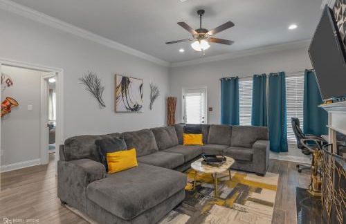 Modern Regional Art Gallery Home - Spacious & New! Tv in each room - Foto 3