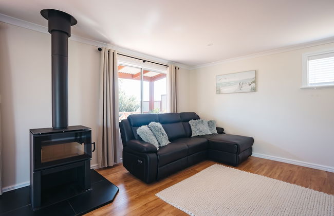 Owen's Hideaway by the BNB Collection - Photo 15