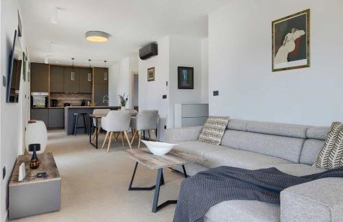 Vila Kumpanija with Pool by Vacay Villas - Photo 2