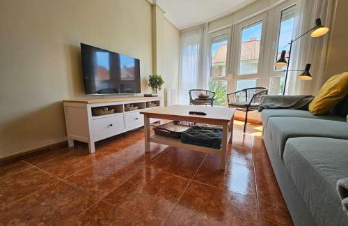 Apto en la playa Santoña C05A02 by R2R Consulting - Foto 1