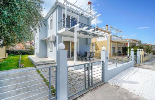 Nik-Ntin Villa Deluxe - Photo 2