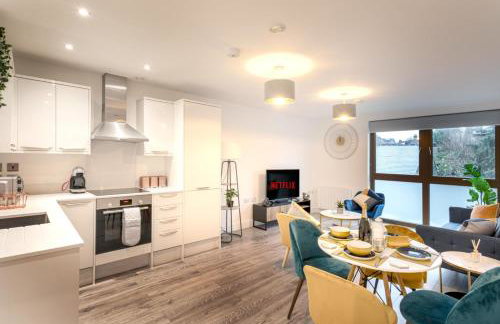 Multiple 2-Bedroom Apartments near Harry Potter Studios - 2-Minute walk to Bushey Station - 20 Minutes to London Euston - Ideal for Families & Business - Free Parking - Foto 6