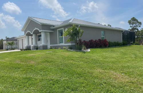 Fun in the Sun! Brand New Home! - Foto 3