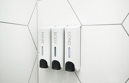 Rayan Heights Cosy 1 bedroom flat sleeps 2 perfect for contractors tourists families - Free parking - Foto 20