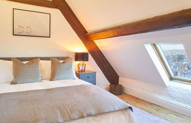 Host & Stay - The Coach House - Photo 35