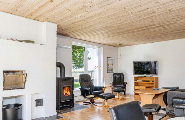 6 Person Holiday Home in Spottrup - Photo 8