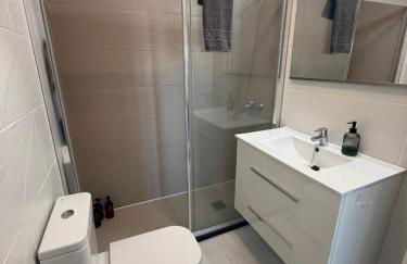 Seaside Paradise - 2 Bedroom apartment with Ocean Views & Air Conditioning in Playa San Juan - Foto 27