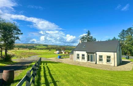 4 Bedroom Forest View House & Hot Tub sleeps 9 - Foto 2