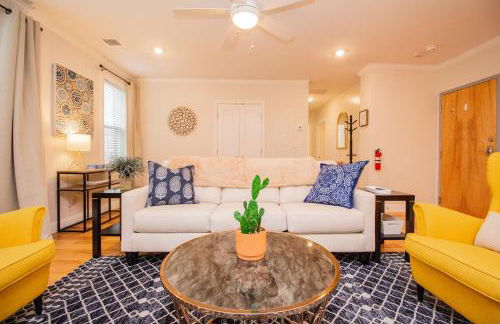 2 Bedroom Unit w Elevator & In-Unit Laundry - Foto 1