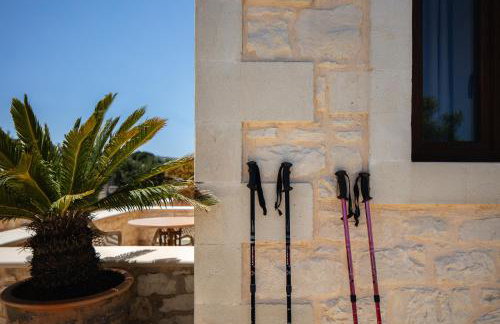 Villa Eleftherna - Majestic Evergreen Retreat with Scenic Views - Foto 38