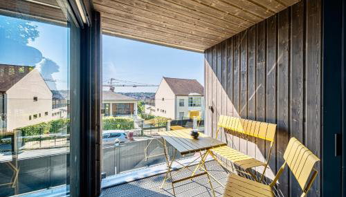 L'Escapade - PARIS 20 min - DISNEY 25 min - GARE 3 min à pied - PARKING - Confortable & Moderne - Free WIFI - Foto 2