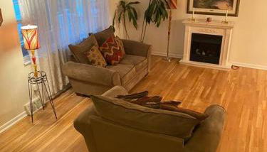 Lovely home away from home 4BR 3ba - Foto 2