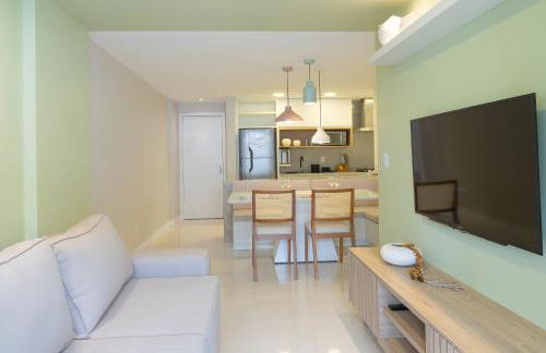 Na Beira da Praia - Conforto e vista privilegiada do 10º andar! - Foto 11