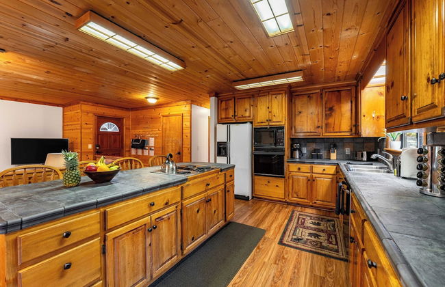 Whiskey Springs by Avantstay Classic Cabin Near Tahoe Donner Ski Area! - Foto 12