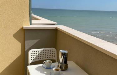 Apartament Mare e Sole z basenem i przy plaży - Foto 11