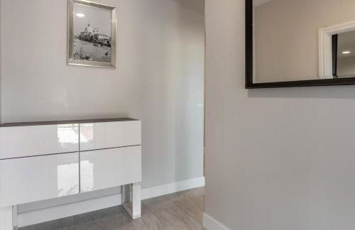 Spacious 5 BR Brand New House LAX - Foto 5