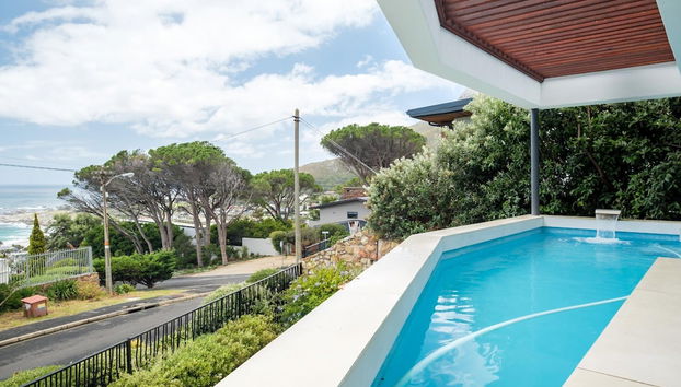 4BR Camps Bay Villa w Pool and Garden Casa Meya - Foto 3, Quarto