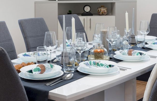 Bright 2BDR Apt near Main Bus Station-FREE PARKING - Foto 15