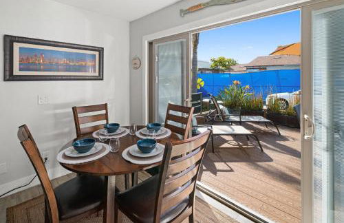 Stunning Beach Home - large patio, parking, ac & dog friendly! - Foto 19