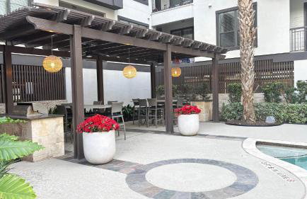 Relaxing Pool-View 1BR Near Top Houston Spots - Foto 30