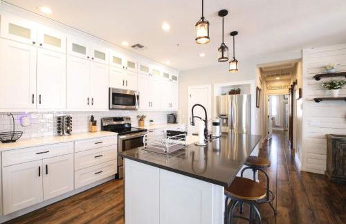 Central Luxury Mountain Oasis with TWO Pools and Jacuzzis - Foto 15