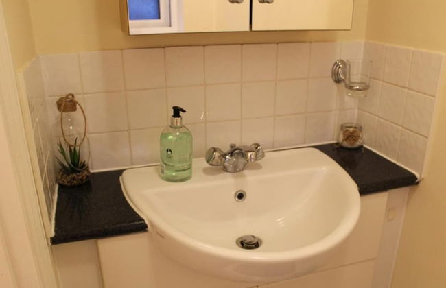 3 Bed Lego Themed Home - Sleeps 6 - Wifi, Parking - Foto 8