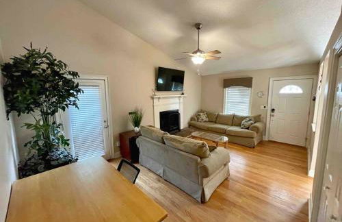 Lowcountry Oasis - 3 bed 2 bath - 5 min to beach - Photo 3